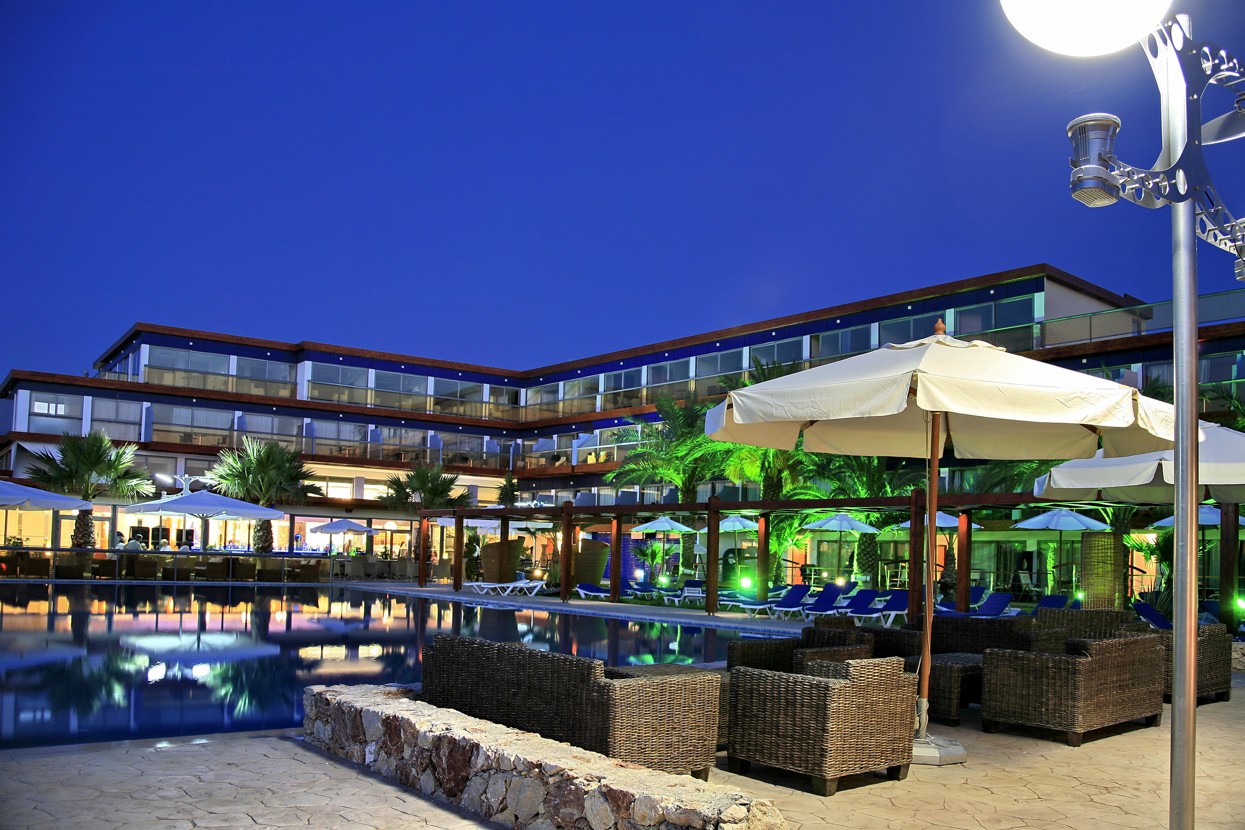 All Senses Ocean Blue Sea Side Resort クレマスティ エクステリア 写真
